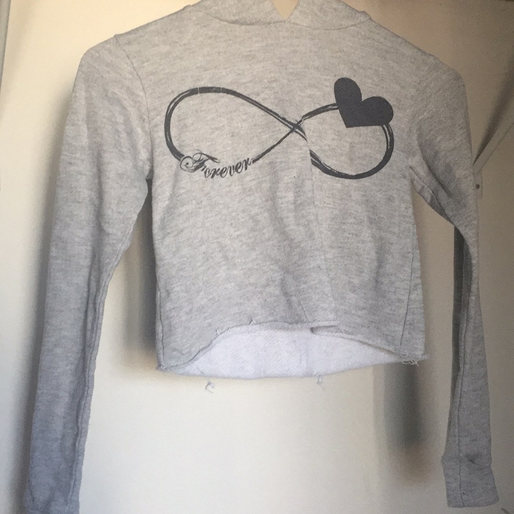 Cropped hoodie